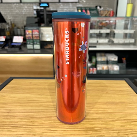 Starbucks Love Confetti Hearts Iridescent Tumbler Hot Cold Reusable Cup NWT 2023 - Picture 3 of 13